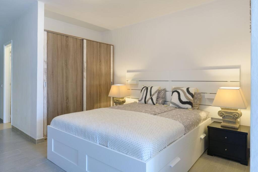 Апартаменты Casa Sirena Коста-Тегисе Экстерьер фото
